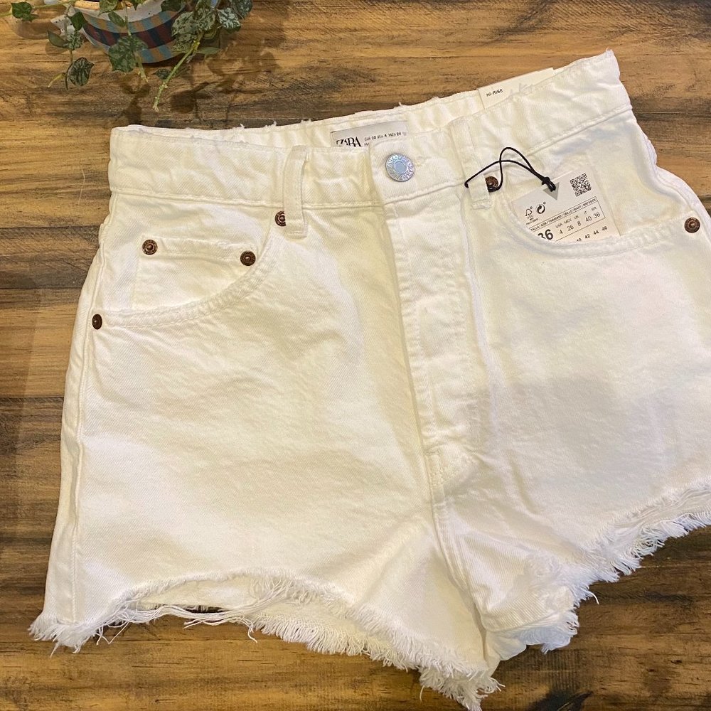Zara Hi Rise White Denim Shorts - mislabeled size